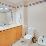 Lovely 2bd 500m Ac Wi-fi Pool Balcony * Albufeira