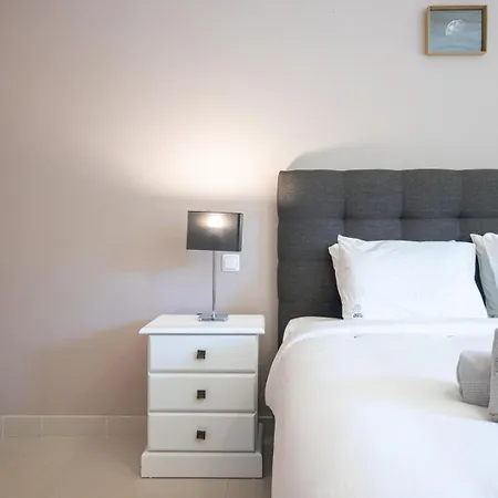 Appartement Lovely 2bd 500m Ac Wi-fi Pool Balcony Albufeira
