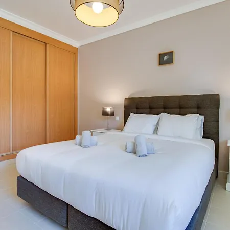 Lovely 2bd 500m Ac Wi-fi Pool Balcony Appartement