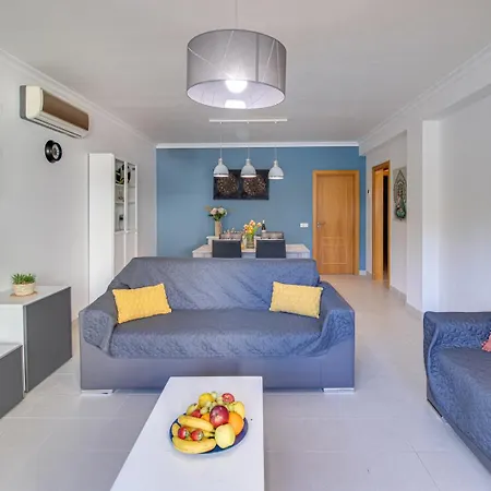 Lovely 2bd 500m Ac Wi-fi Pool Balcony * Albufeira
